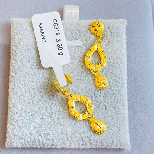 390330 CG 916W GOLD EARRING